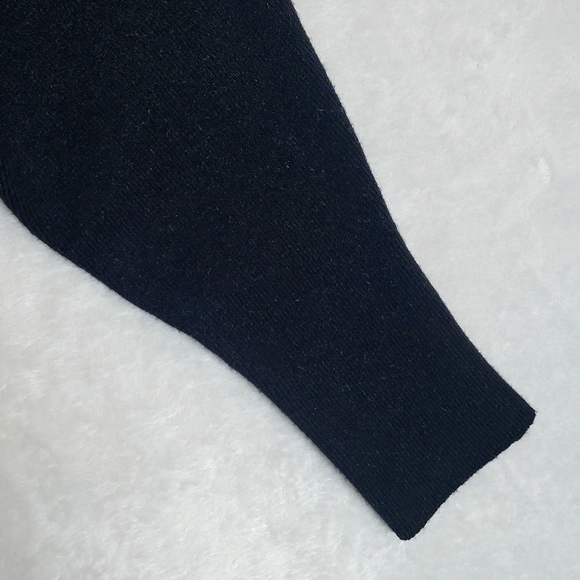 Liquid By Sioni Black And Silver Embellished Paillette Sweater Medium - Picture 5 of 10